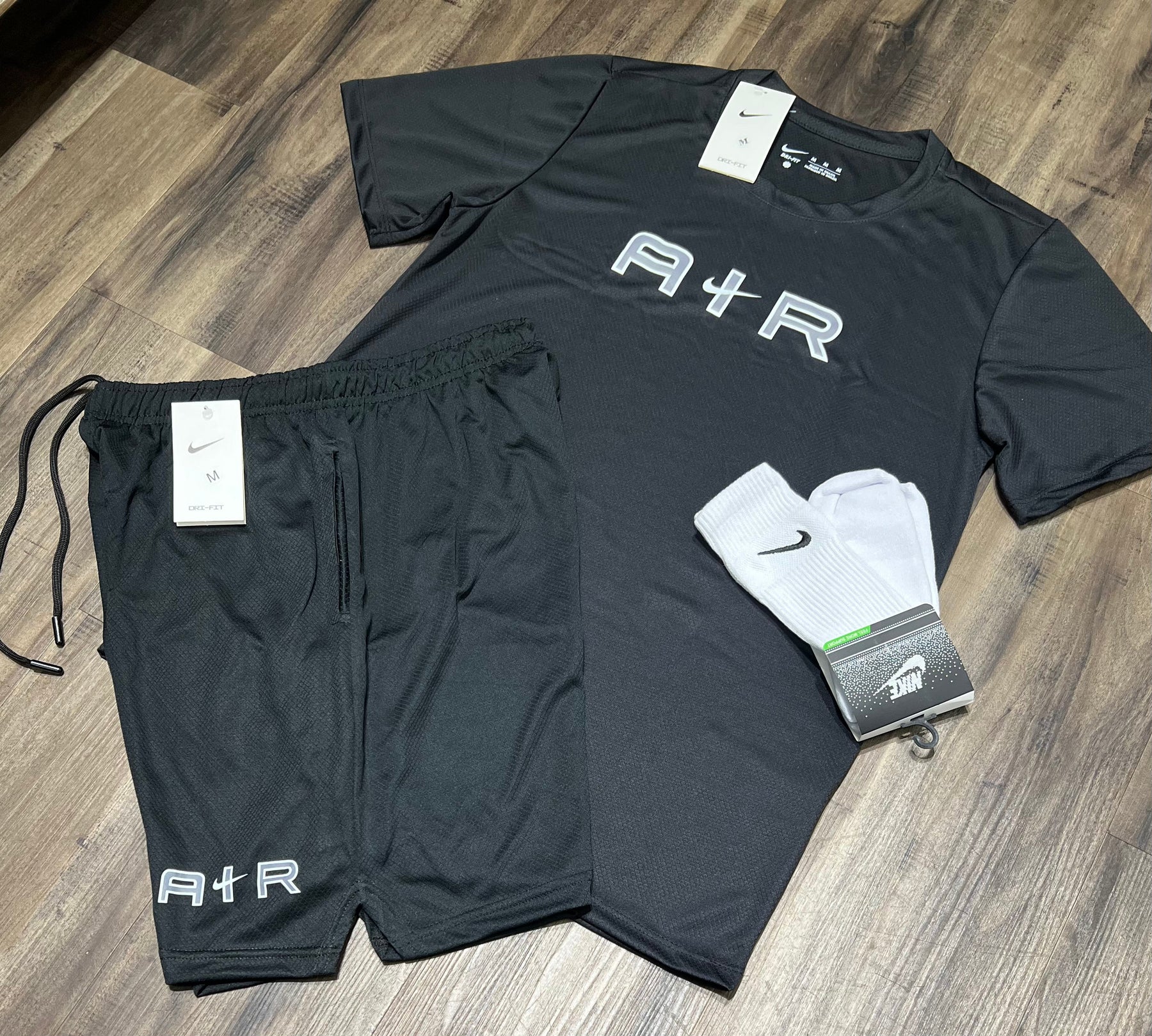 Oferta Kit nike camiseta shorts e meia