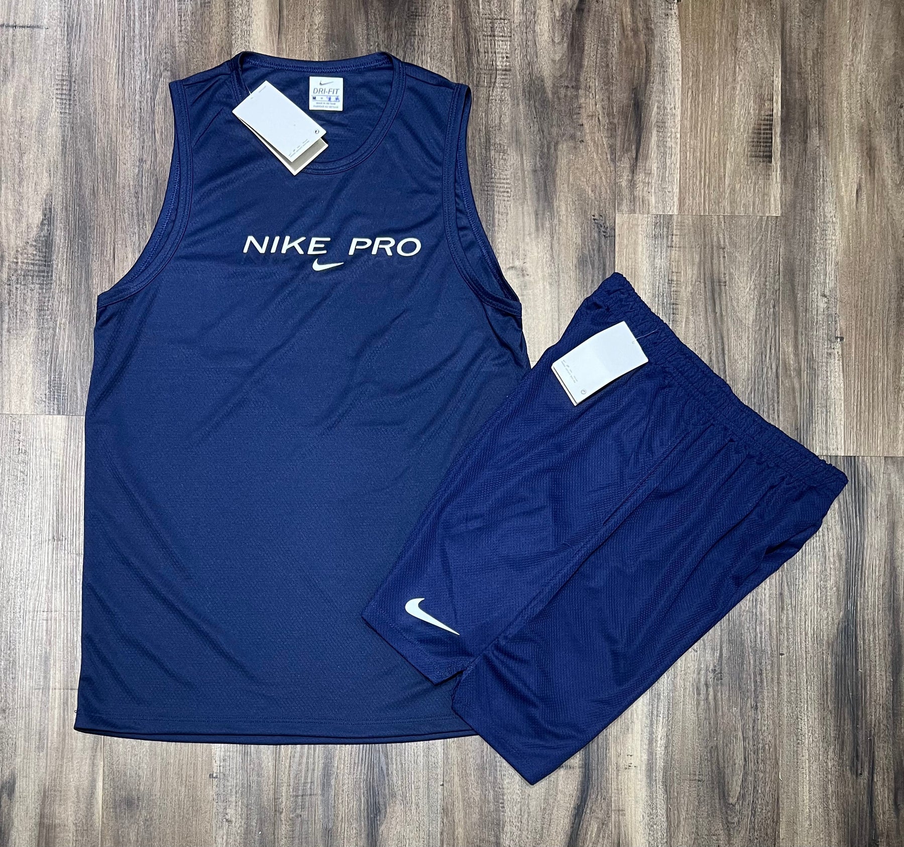 Mega promoção regata e shorts