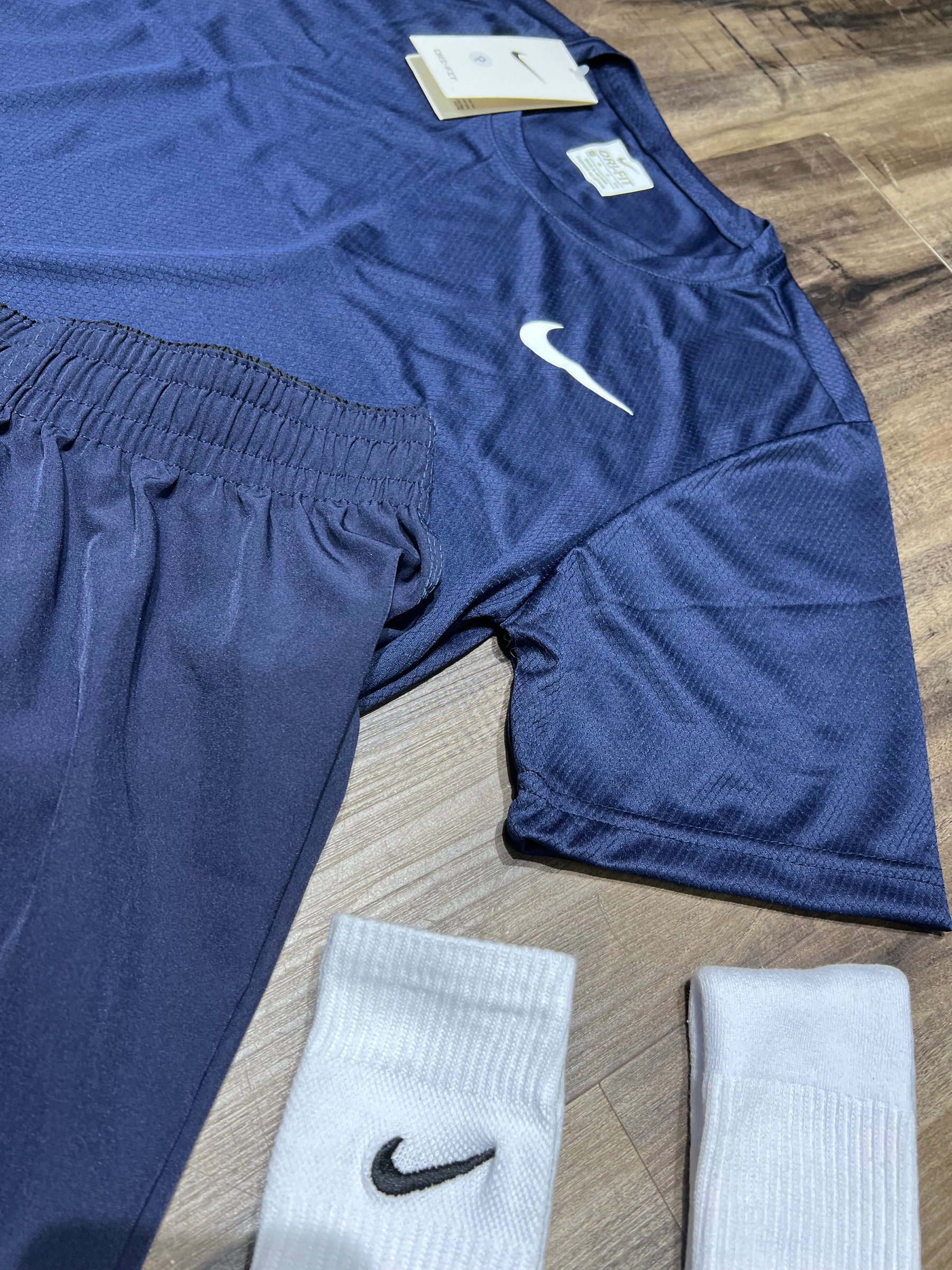 Oferta Kit nike camiseta shorts e meia