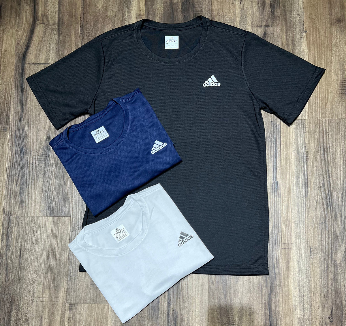 Kit com 3 camisetas adidas dri-fit df