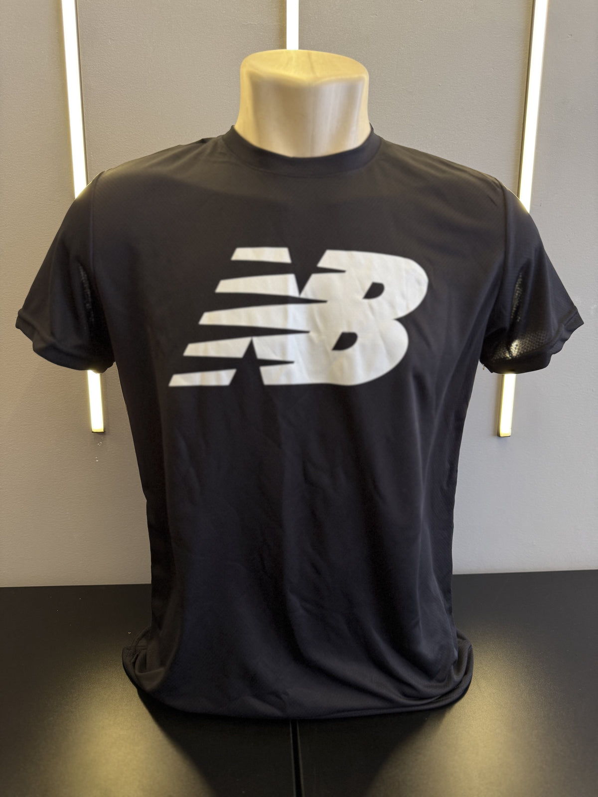 Camiseta new balance  dri-fit unidade