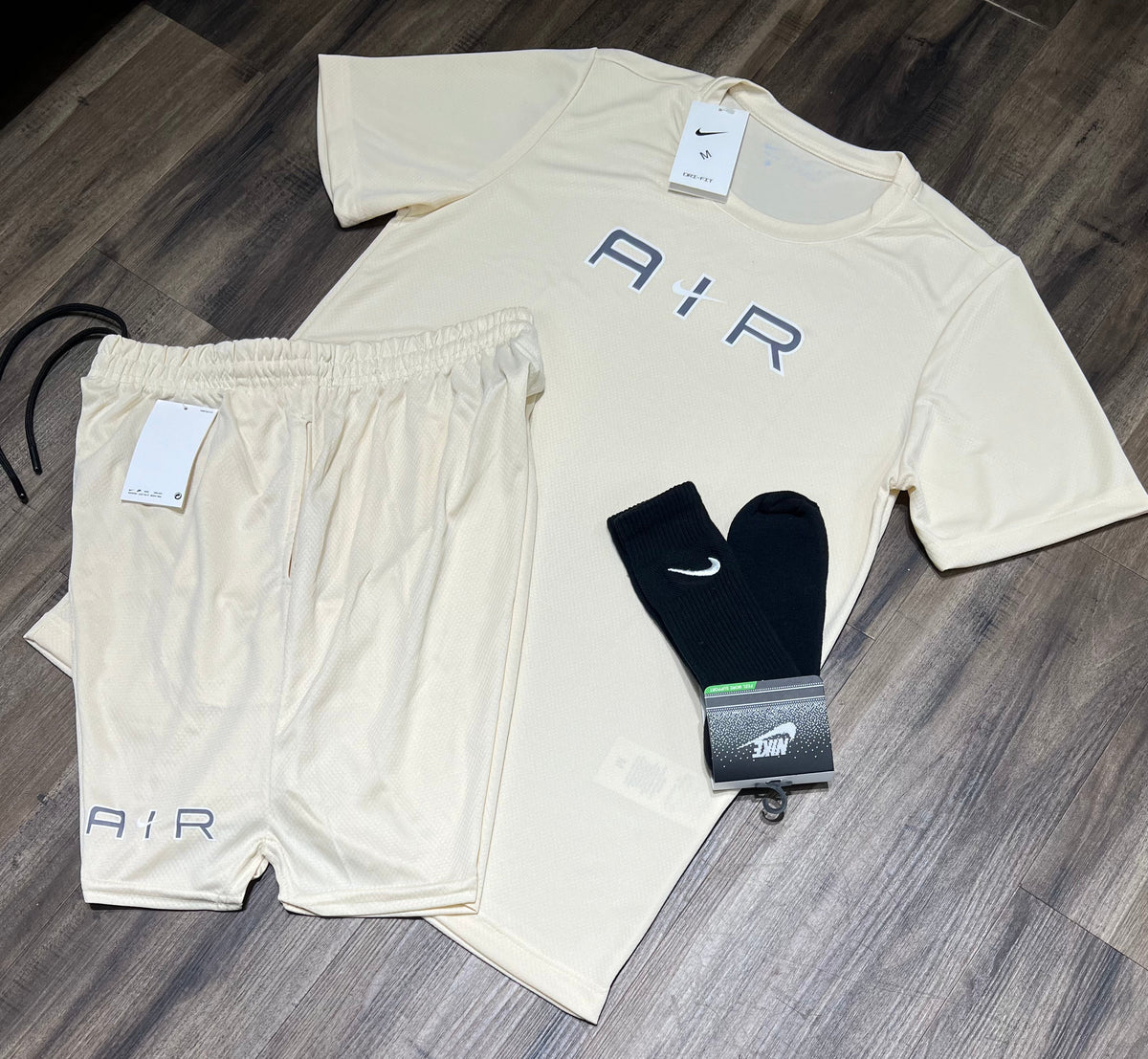 Oferta Kit nike camiseta shorts e meia
