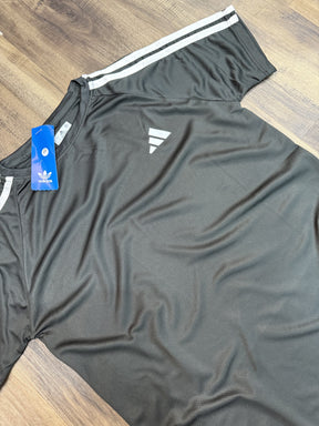 Camiseta adidas retrô unidade