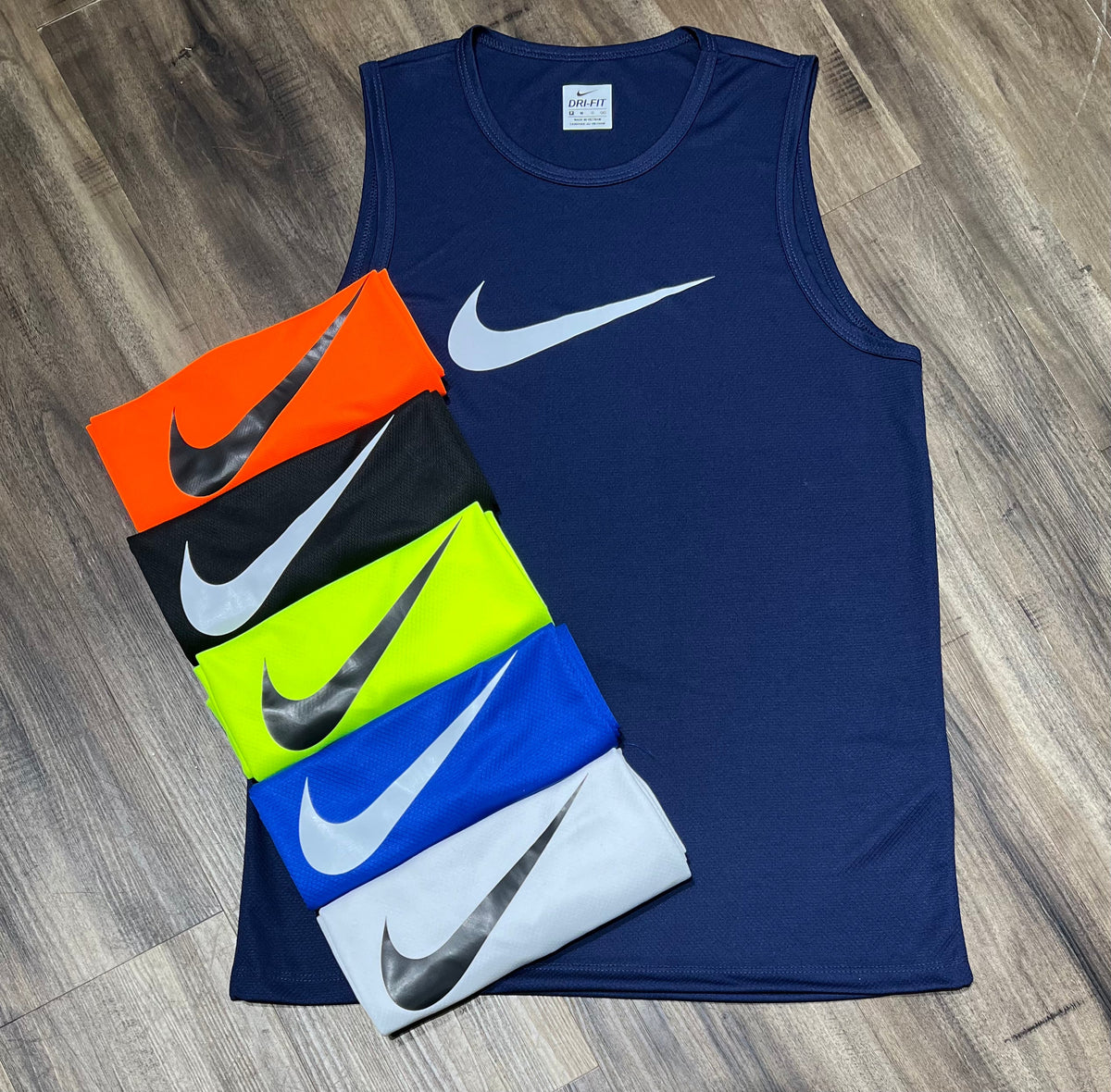 Kit com 6 regatas nike dri-fit