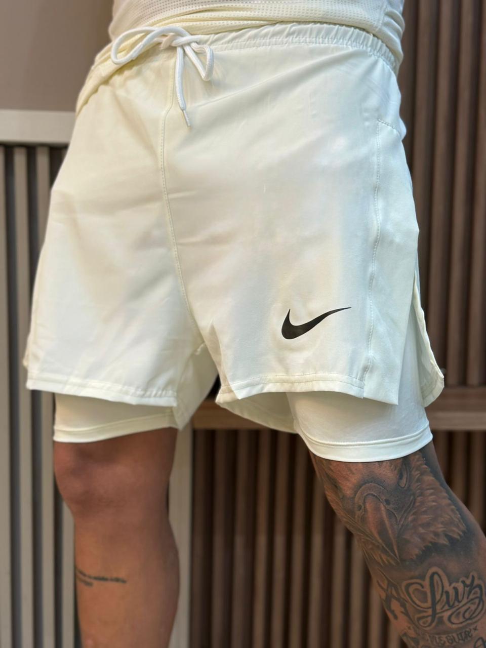 Shorts de compressão Nike premium