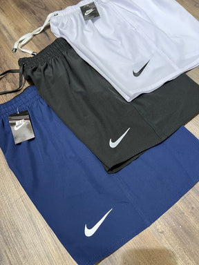 Kit com 3 bermudas Nike dri-fit mauricinho